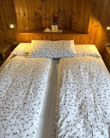 Flora Alpina Apartments-Residenza Verdebjo Gressoney-Saint-Jean Room photo