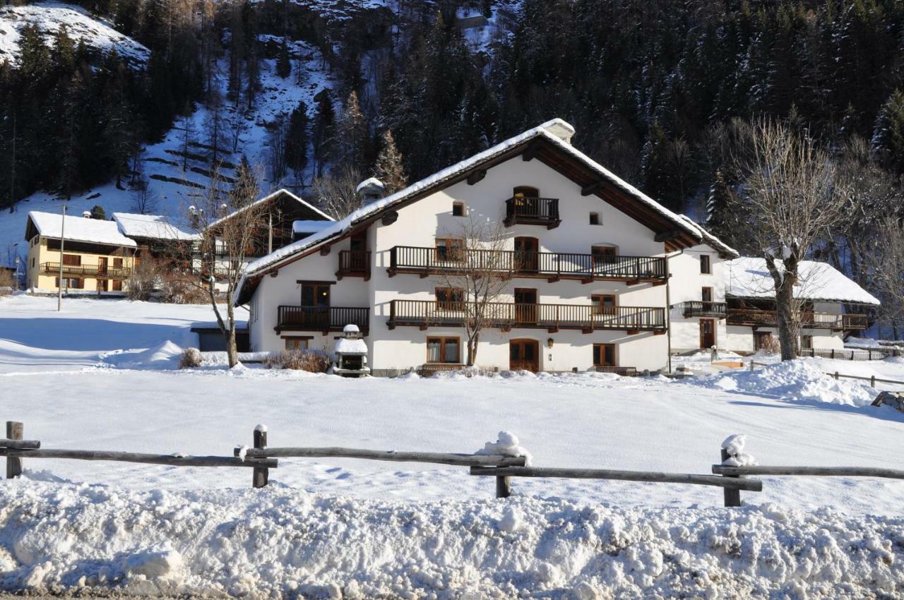 Flora Alpina Apartments-residenza Verdebjo Gressoney-Saint-Jean
